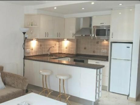 Apartamento En La Milla De Oro, A 100M De La Playa Apartment Marbella Bagian luar foto